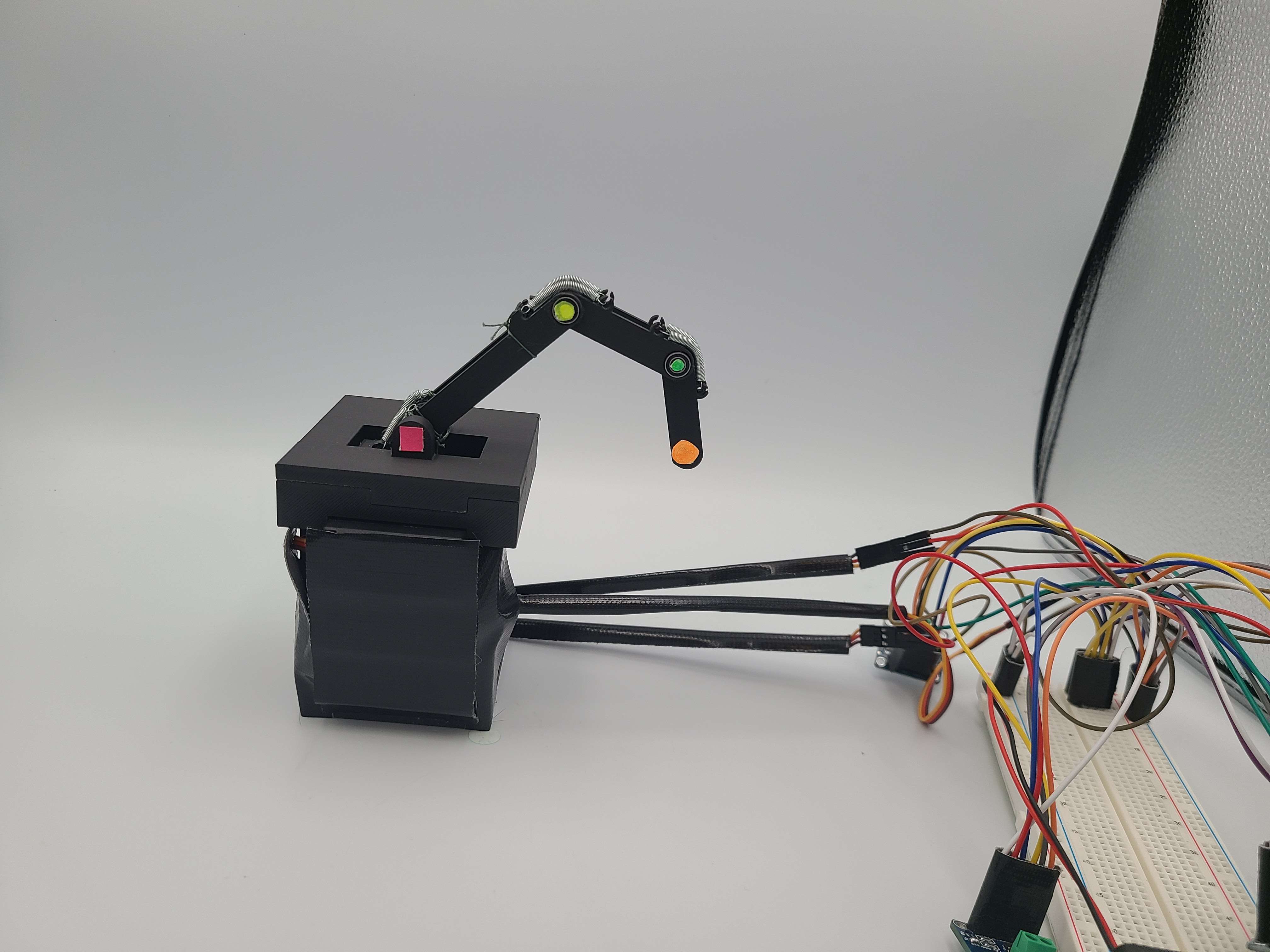 3-DOF spring-loaded robotic finger prototype